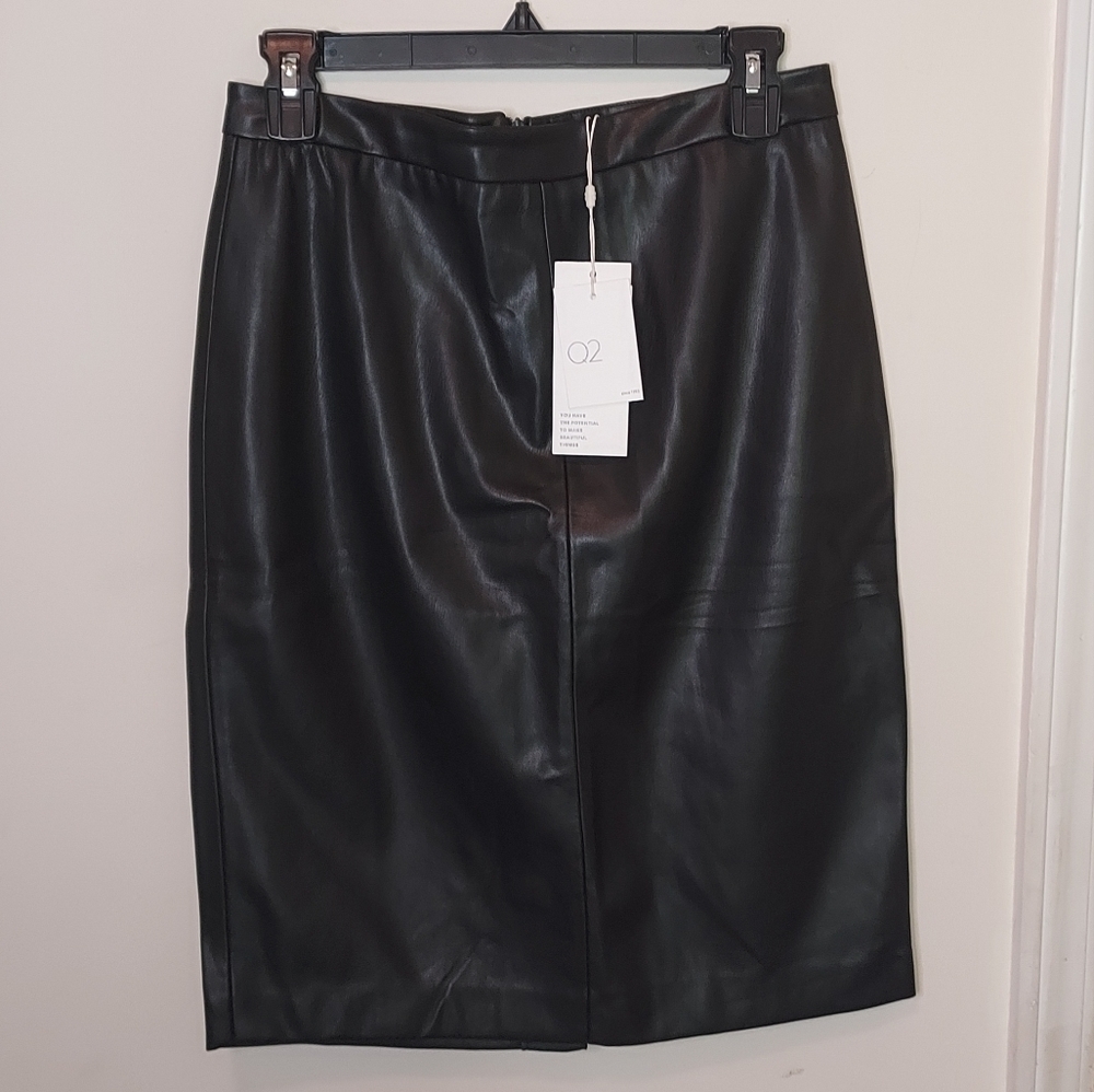 Q2 faux leather midi skirt Sz-M
